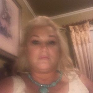 Meet your Posher, Teresa